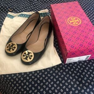 Tory Burch Navy Reva Ballet - Patent Calf.
